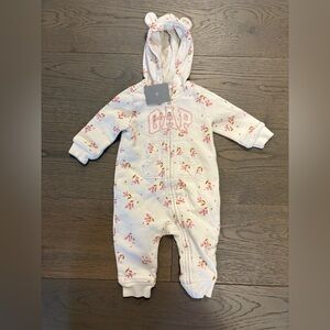 Baby gap floral romper 3-6M NWT retail $75